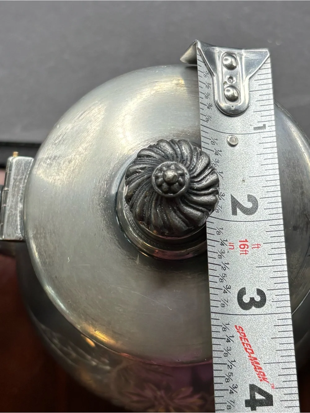 Victorian Manhattan Silver Plate Teapot 1005 Quadruple Plated Floral Grapevine
